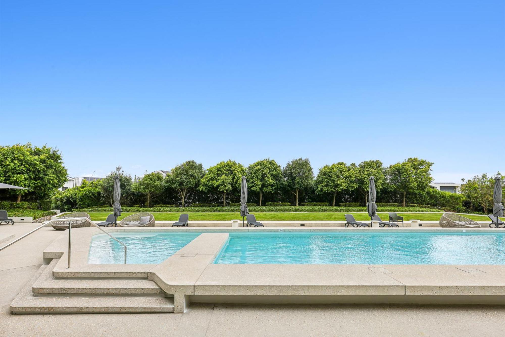Apartment Glorious Ocean Views 2-bed Pool & Amenities Gold Coast